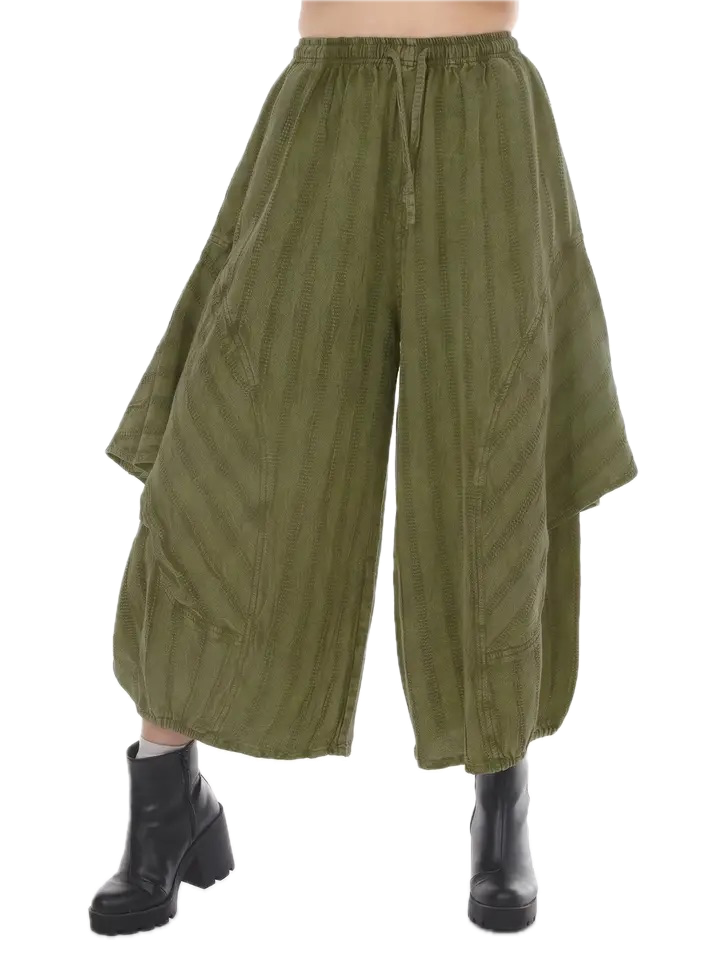 Draped Waffel Barrel Pants