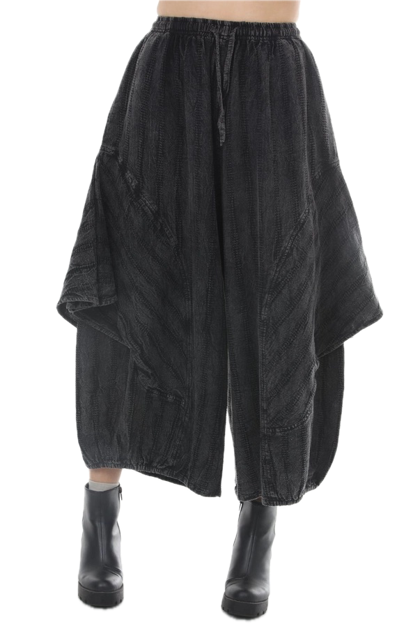 Draped Waffel Barrel Pants